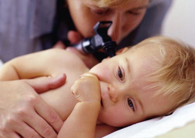 Шишка за ухом у ребёнка: лечение